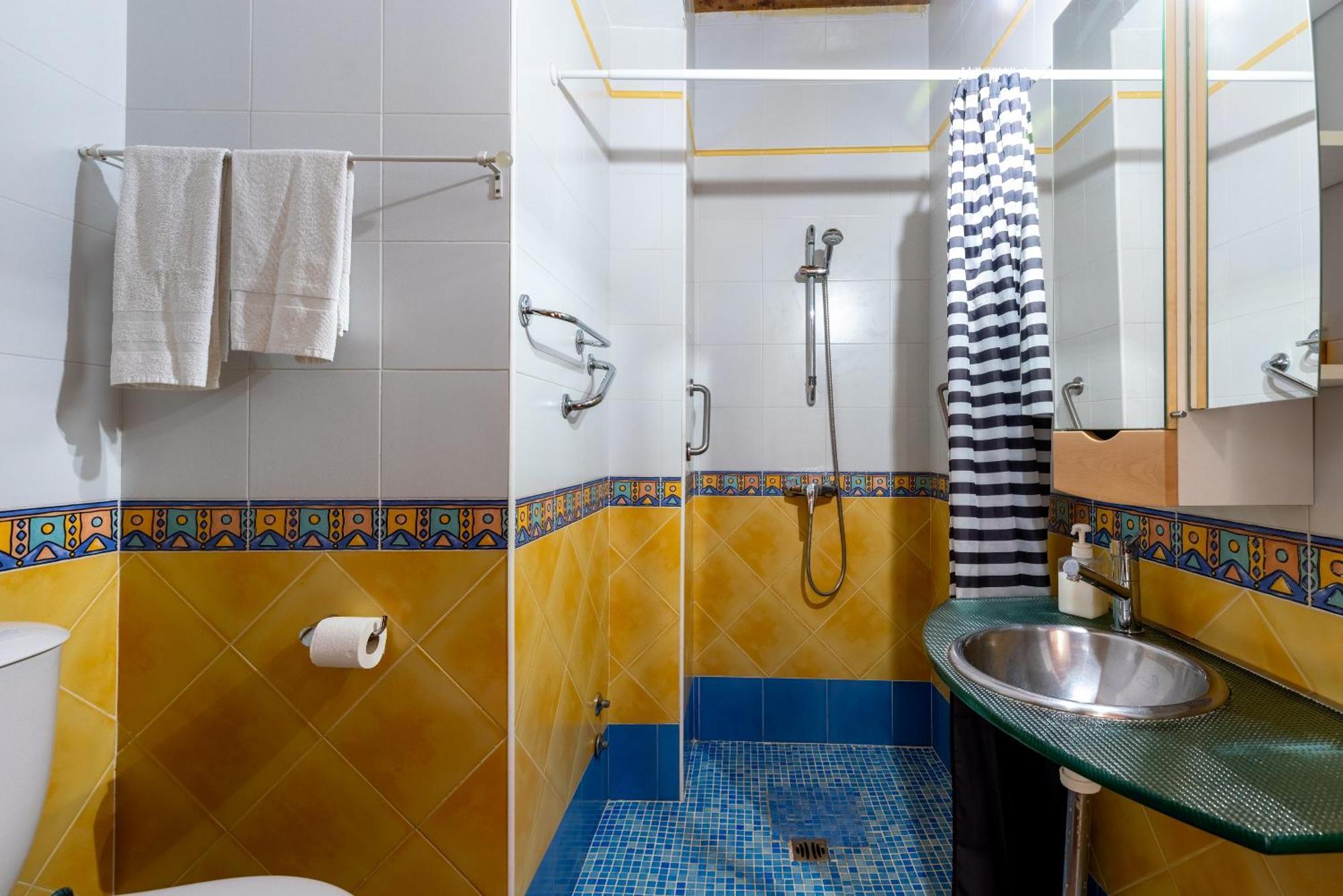 Aoa Casa Triana Familiar Con Terraza Leilighet Sevilla Eksteriør bilde